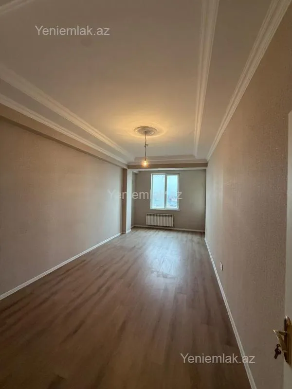 Satılır 2 otaqlı yeni tikili 72 m²