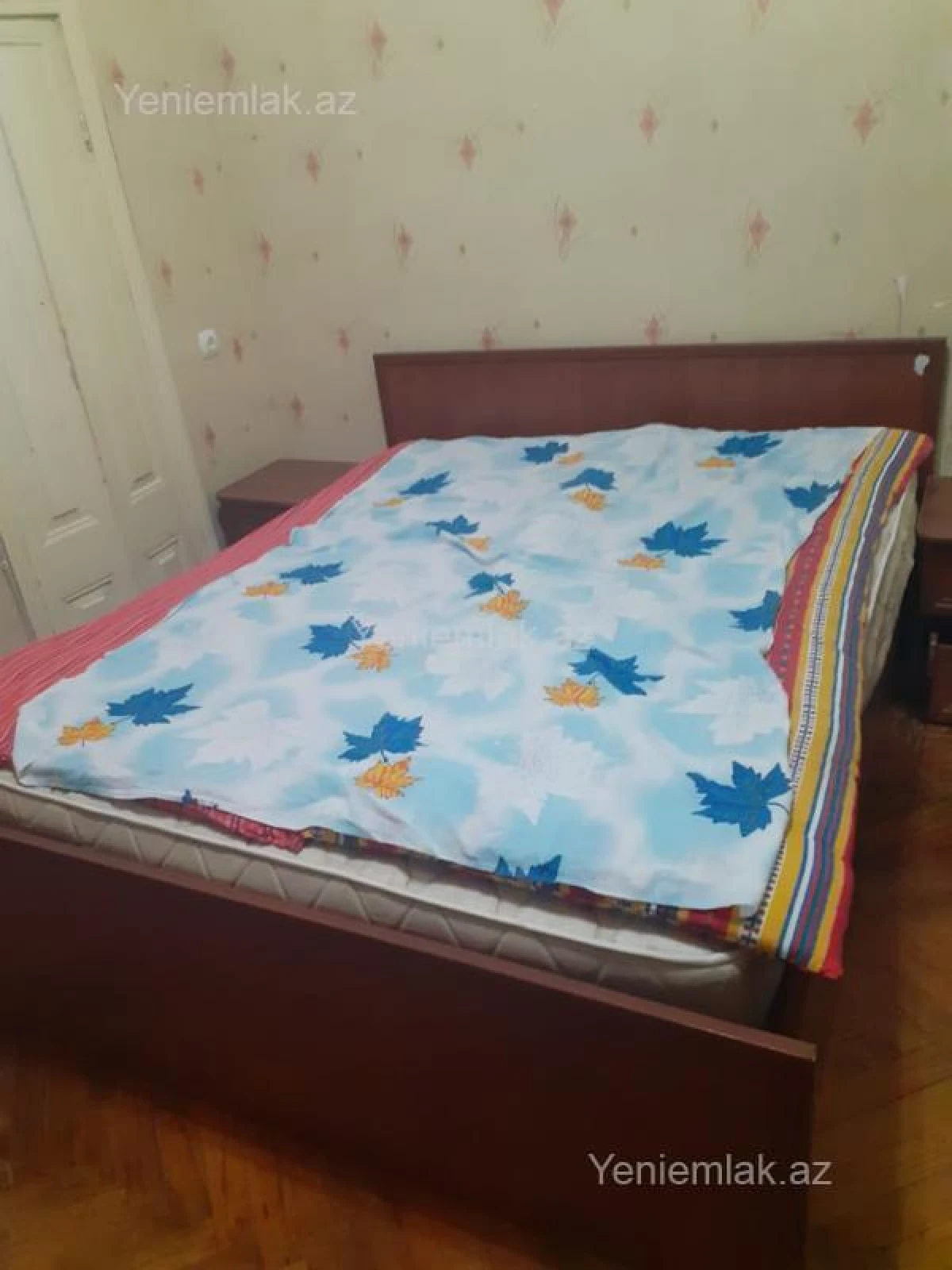 Satılır 2 otaqlı köhnə tikili 52 m²