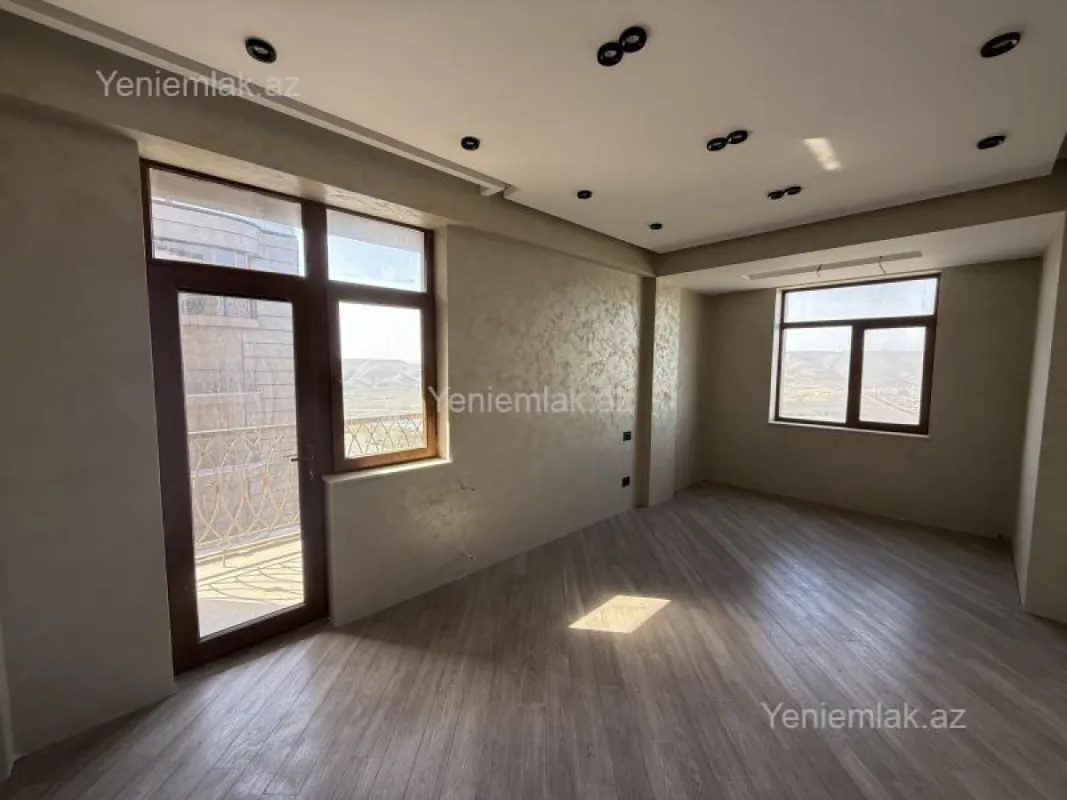 Satılır 2 otaqlı yeni tikili 90 m²