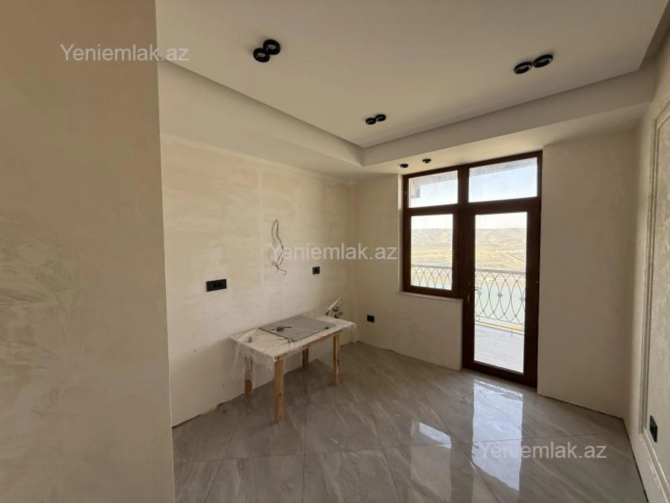 Satılır 2 otaqlı yeni tikili 90 m²