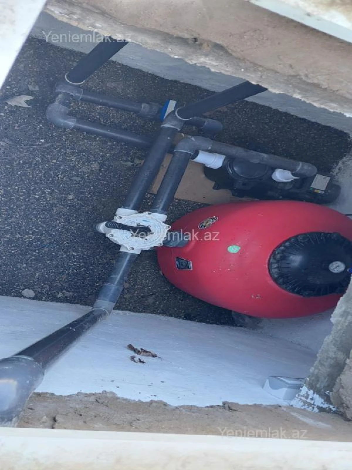 Satılır 6 otaqlı həyət evi 220 m²