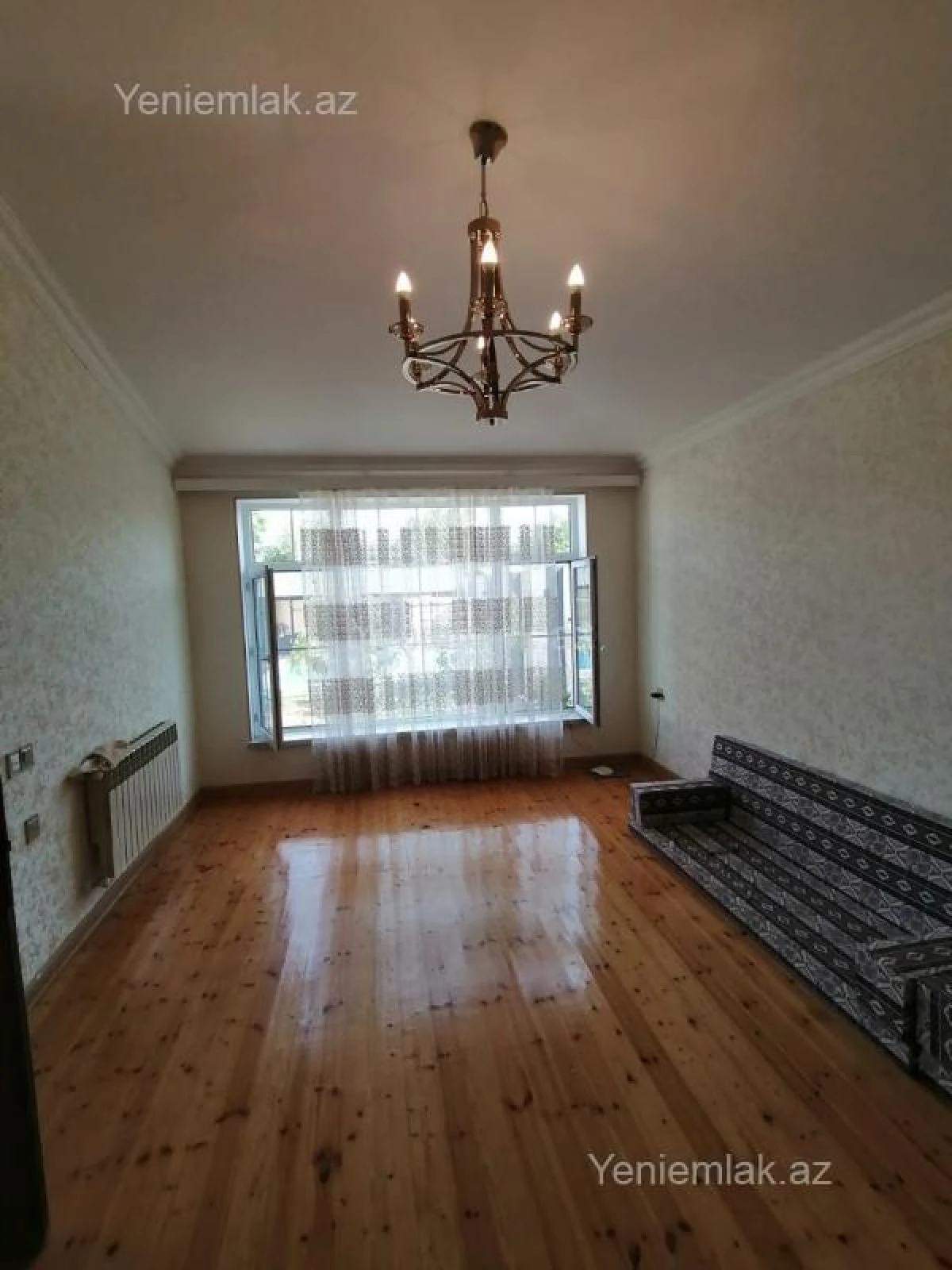 Satılır 6 otaqlı həyət evi 220 m²
