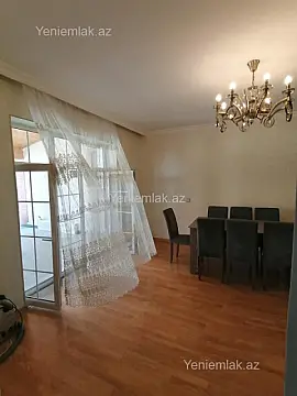 Satılır 6 otaqlı həyət evi 220 m²