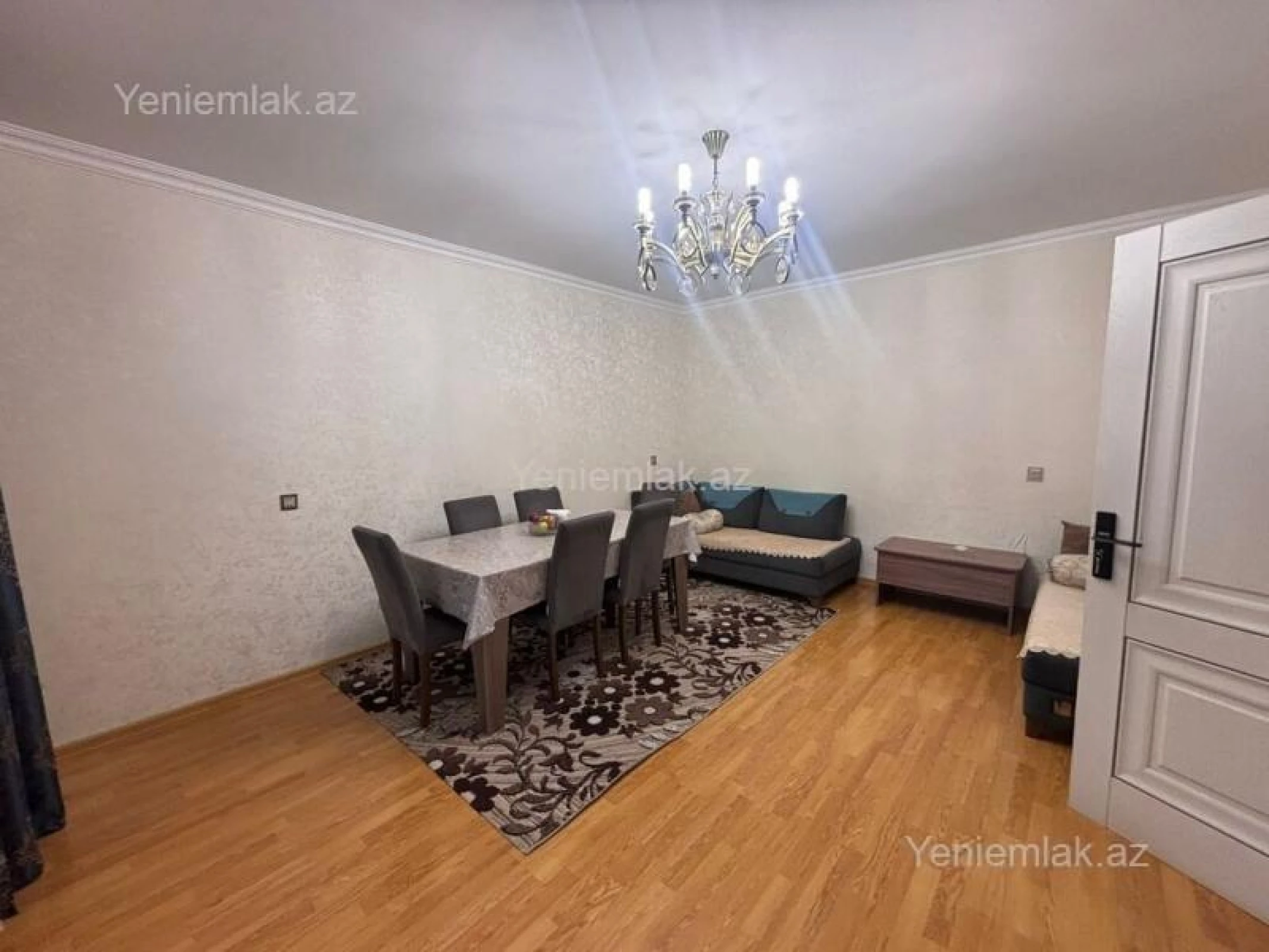 Satılır 6 otaqlı həyət evi 220 m²