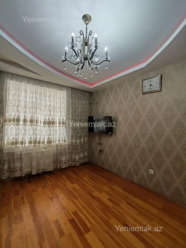 Satılır 3 otaqlı yeni tikili 100 m²