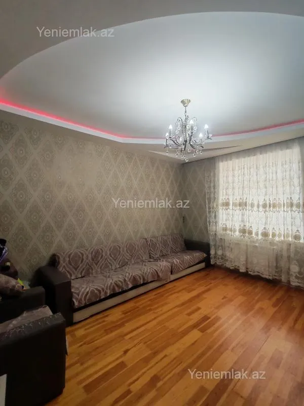 Satılır 3 otaqlı yeni tikili 100 m²