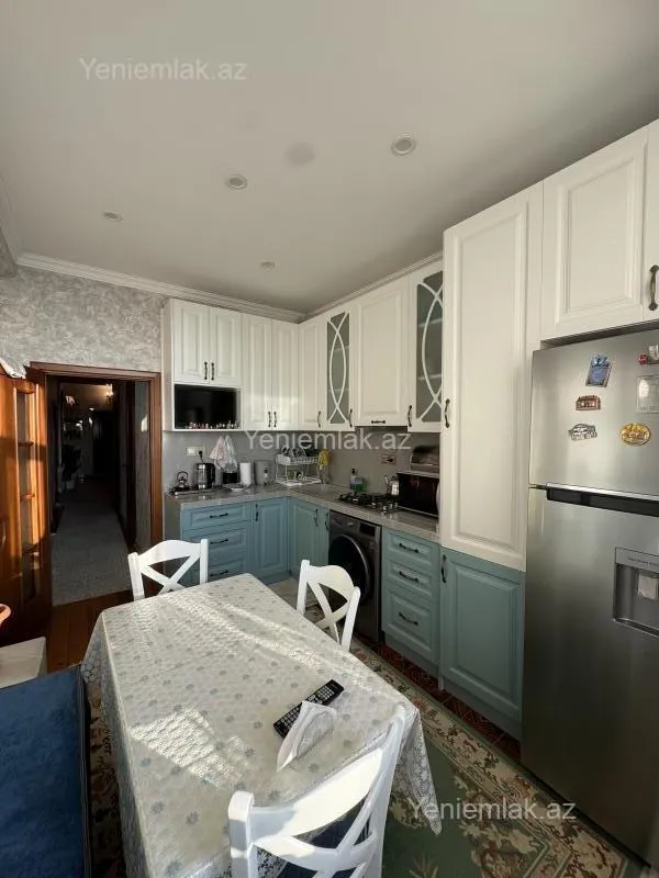 Satılır 3 otaqlı yeni tikili 105 m²