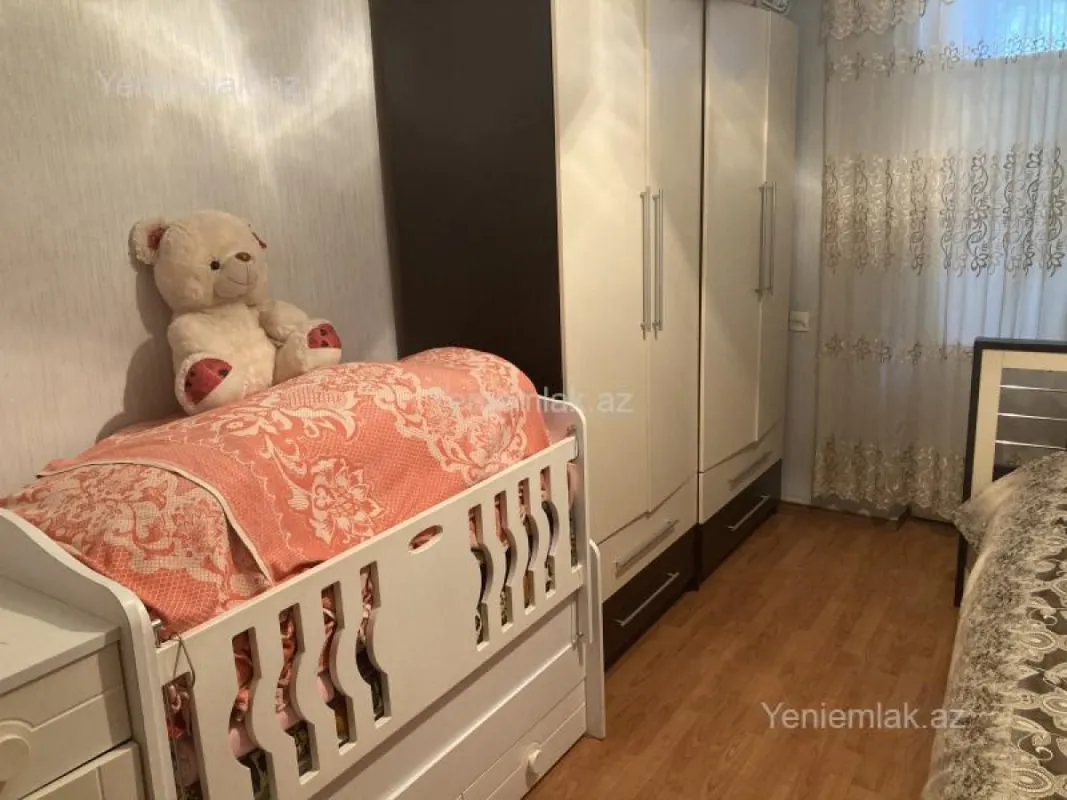 Satılır 3 otaqlı köhnə tikili 65 m²