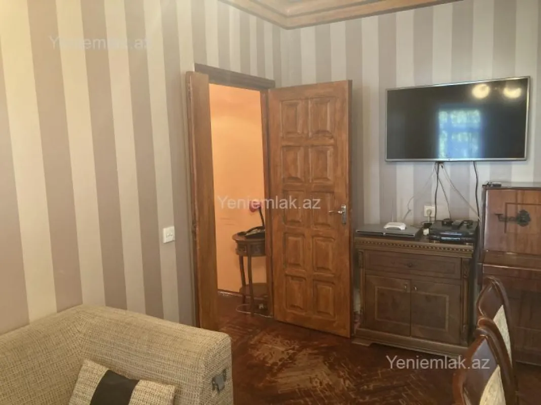 Satılır 3 otaqlı köhnə tikili 65 m²