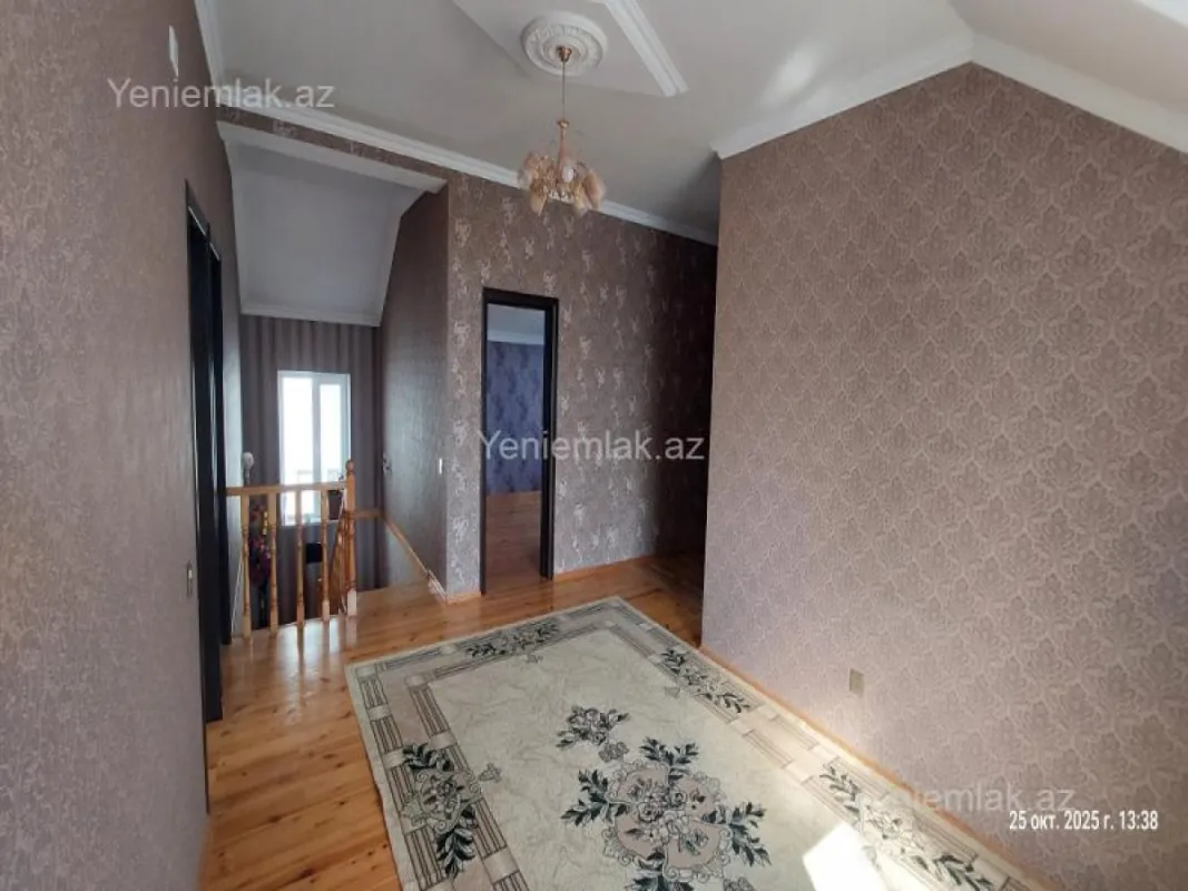 Satılır 5 otaqlı həyət evi 200 m²