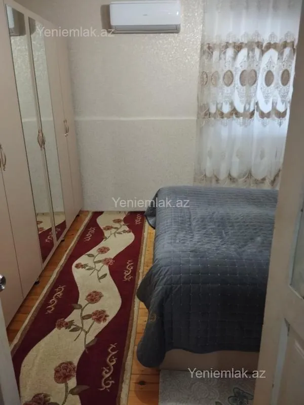 Satılır 4 otaqlı həyət evi 70 m²