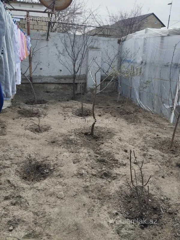 Satılır 4 otaqlı həyət evi 70 m²