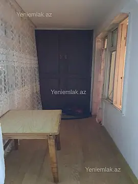 Satılır 2 otaqlı köhnə tikili 70 m²
