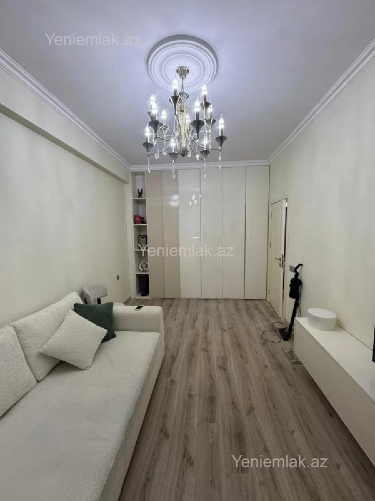 Satılır 1 otaqlı yeni tikili 42 m²