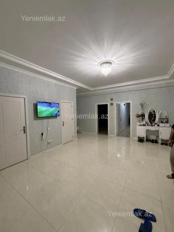 Satılır 3 otaqlı yeni tikili 151 m²