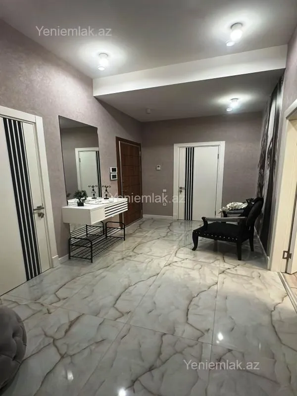Satılır 2 otaqlı yeni tikili 107 m²
