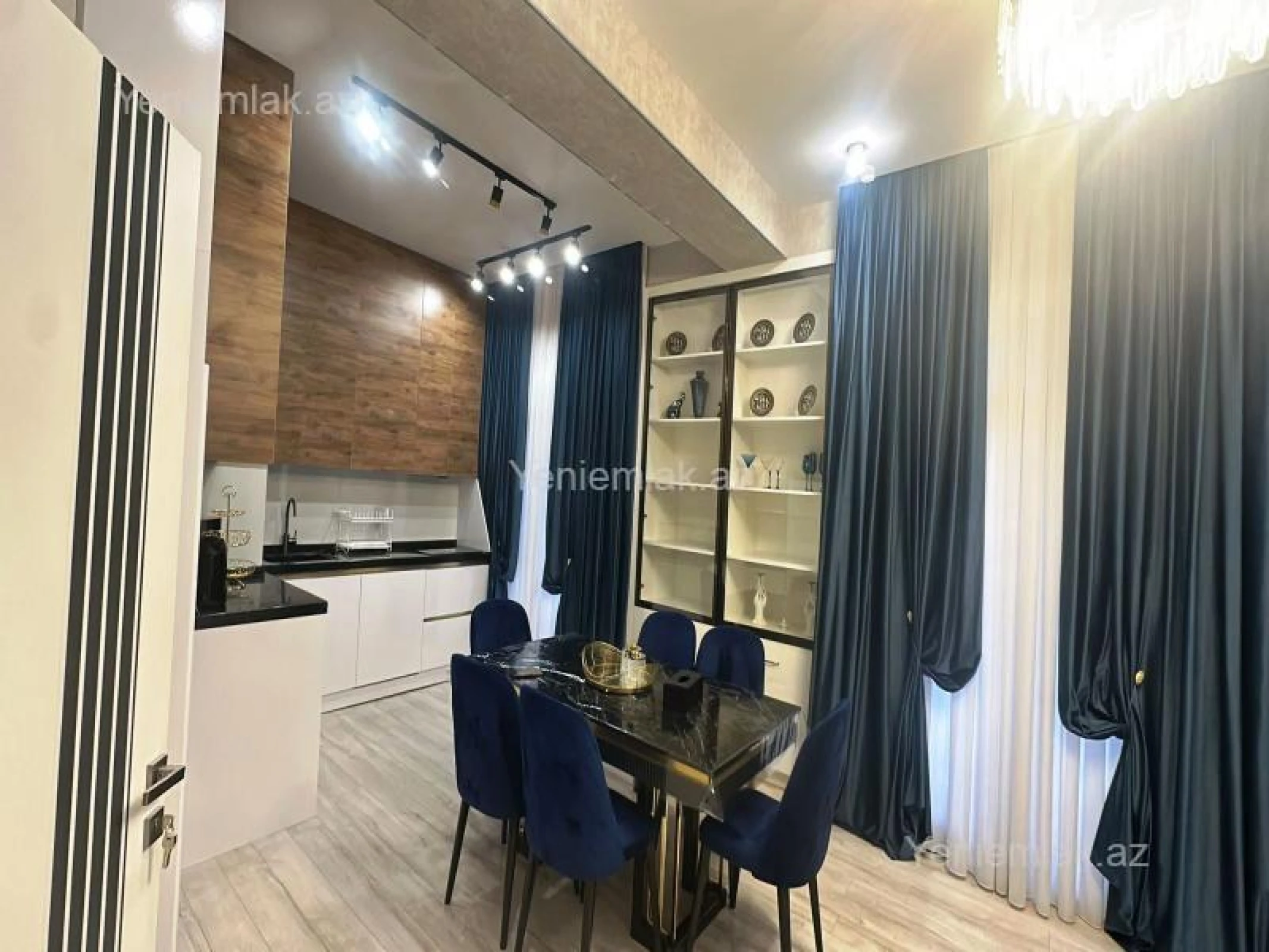Satılır 2 otaqlı yeni tikili 107 m²