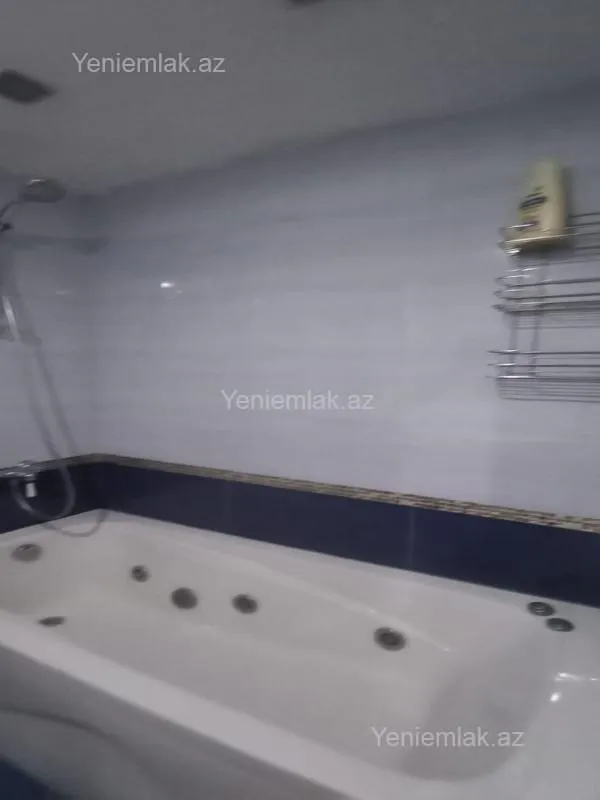 Satılır 3 otaqlı yeni tikili 100 m²