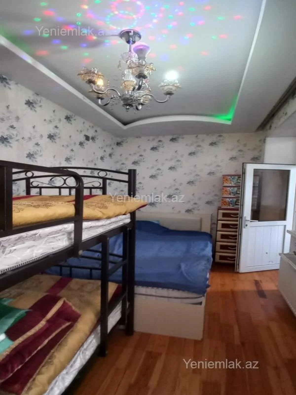 Satılır 3 otaqlı yeni tikili 100 m²