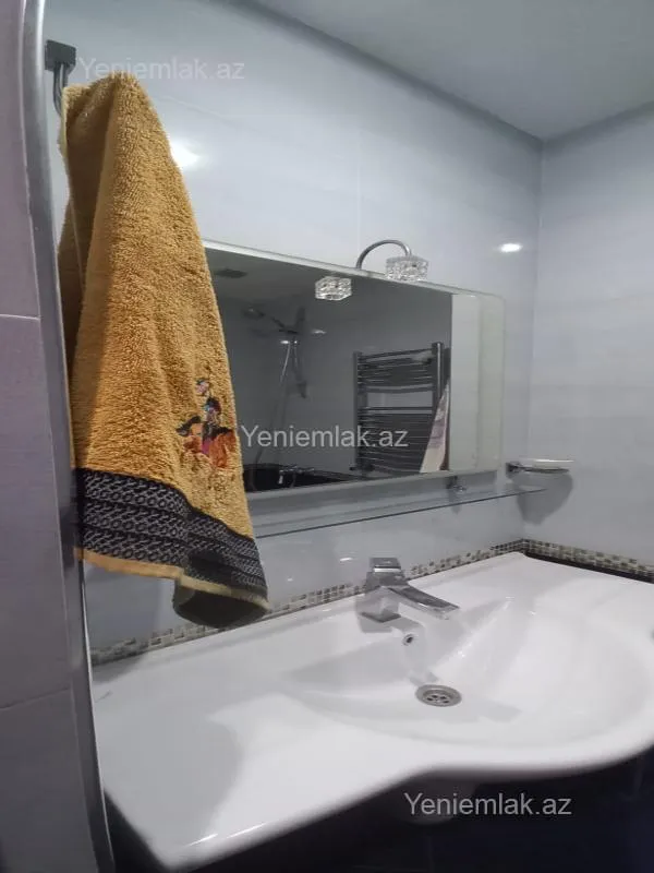 Satılır 3 otaqlı yeni tikili 100 m²