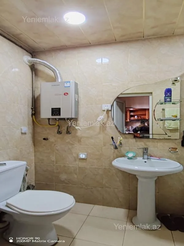 Satılır 2 otaqlı köhnə tikili 54 m²