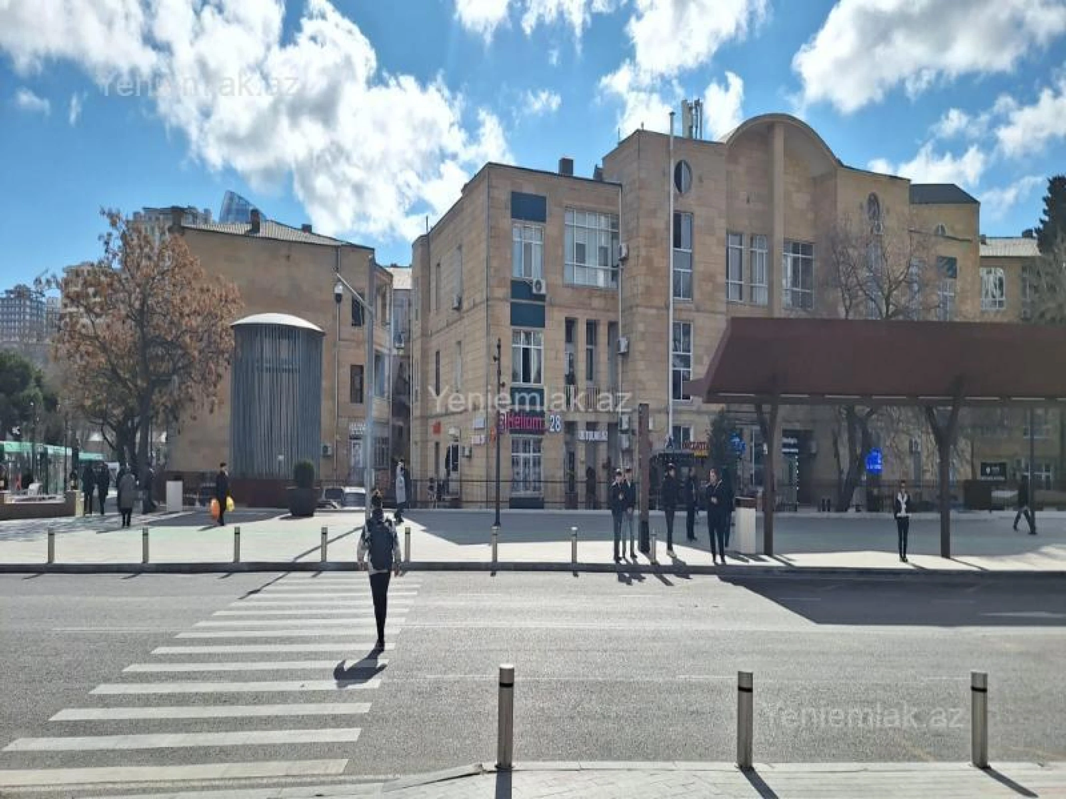 Satılır 2 otaqlı köhnə tikili 54 m²