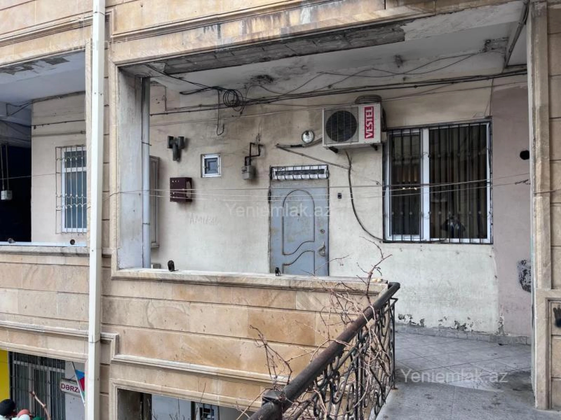 Satılır 2 otaqlı köhnə tikili 54 m²