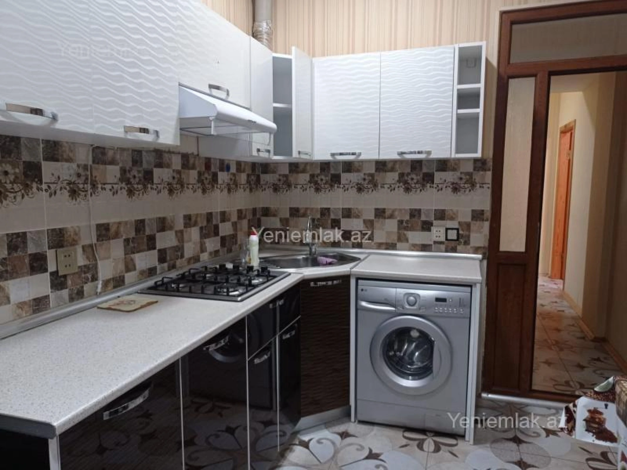 Satılır 3 otaqlı yeni tikili 74 m²
