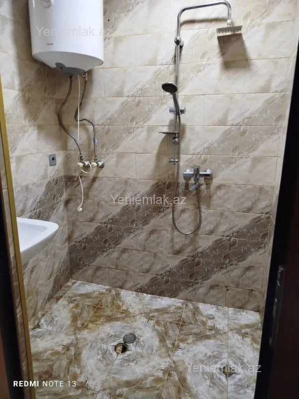Satılır 3 otaqlı yeni tikili 74 m²