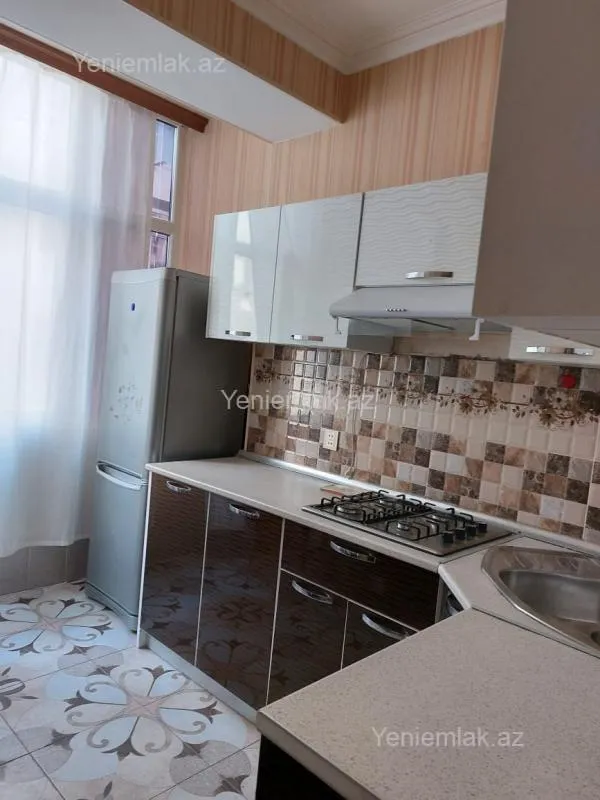 Satılır 3 otaqlı yeni tikili 74 m²