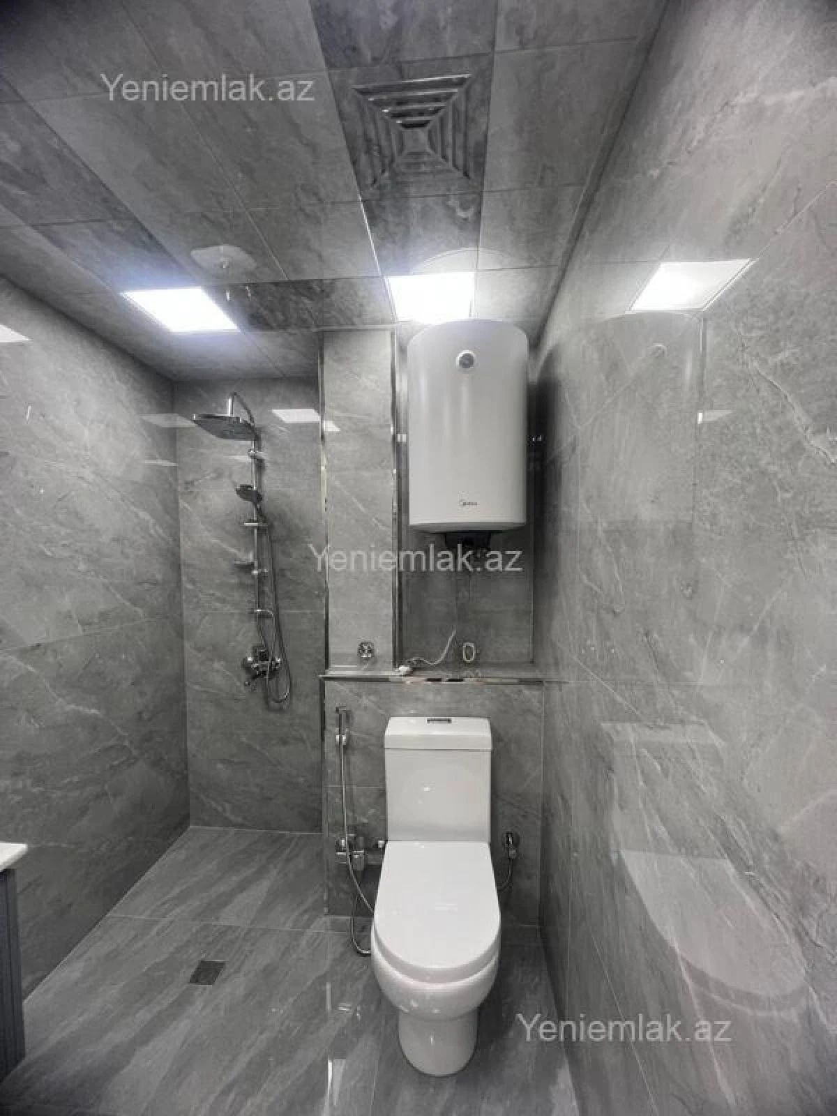 Satılır 3 otaqlı köhnə tikili 70 m²