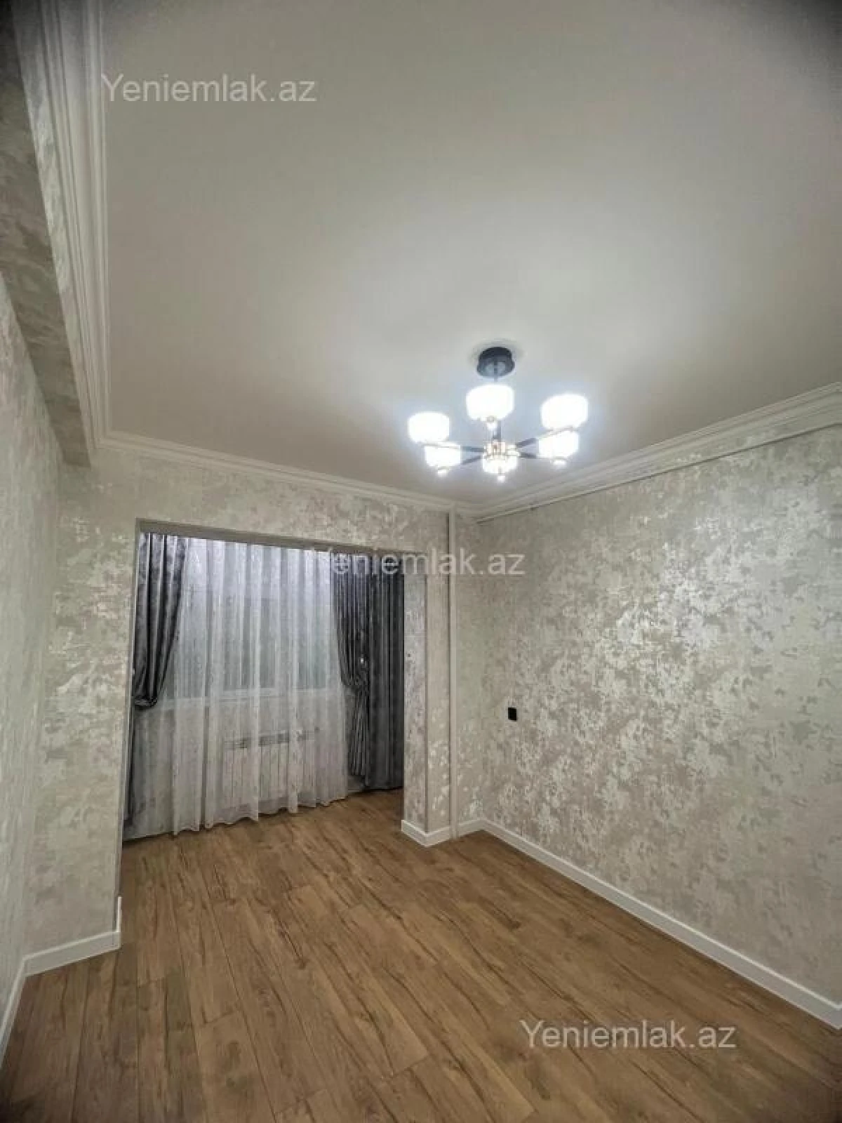 Satılır 3 otaqlı köhnə tikili 70 m²