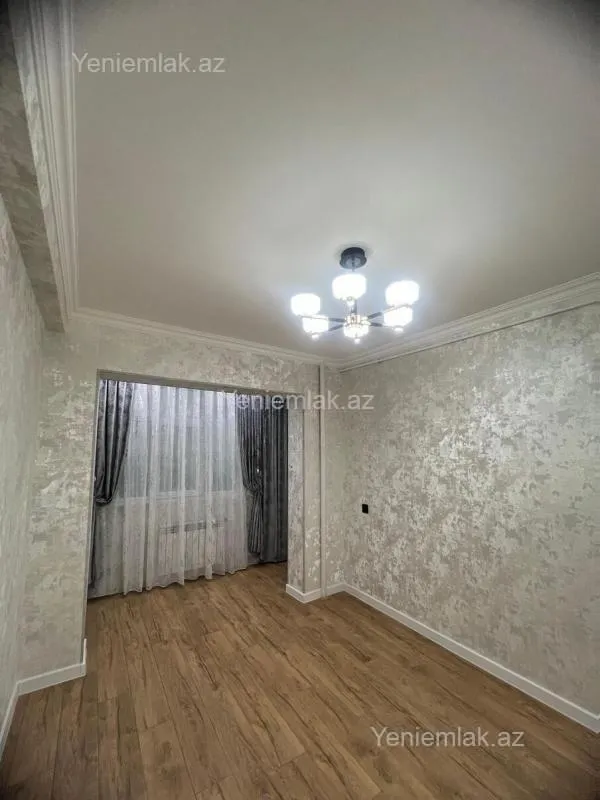 Satılır 3 otaqlı köhnə tikili 70 m²