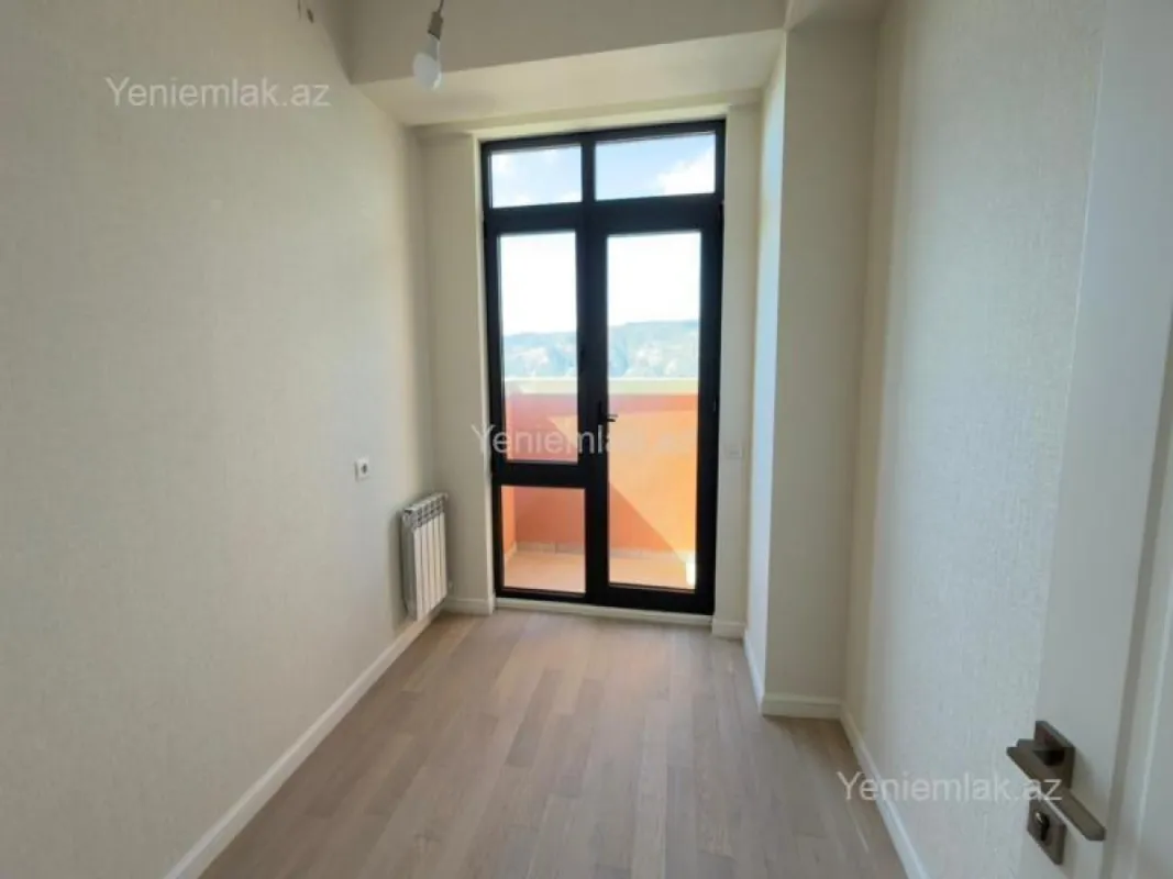 Satılır 3 otaqlı yeni tikili 83 m²