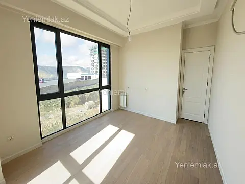 Satılır 3 otaqlı yeni tikili 83 m²