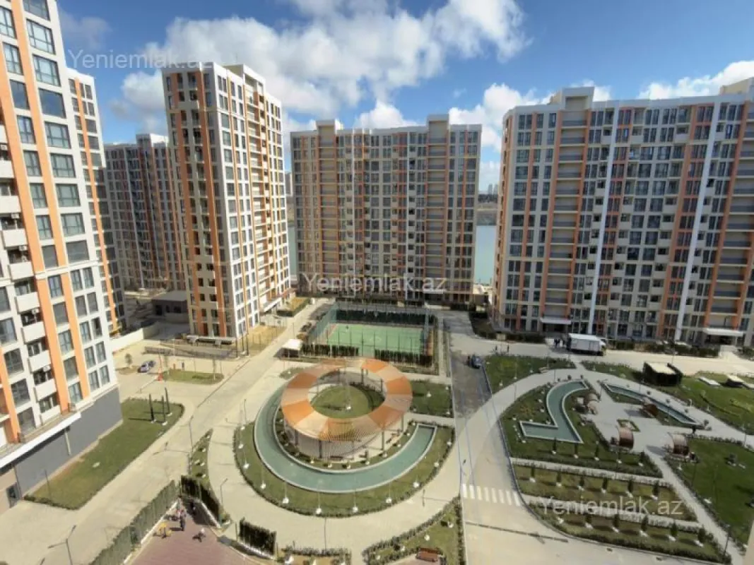 Satılır 3 otaqlı yeni tikili 83 m²