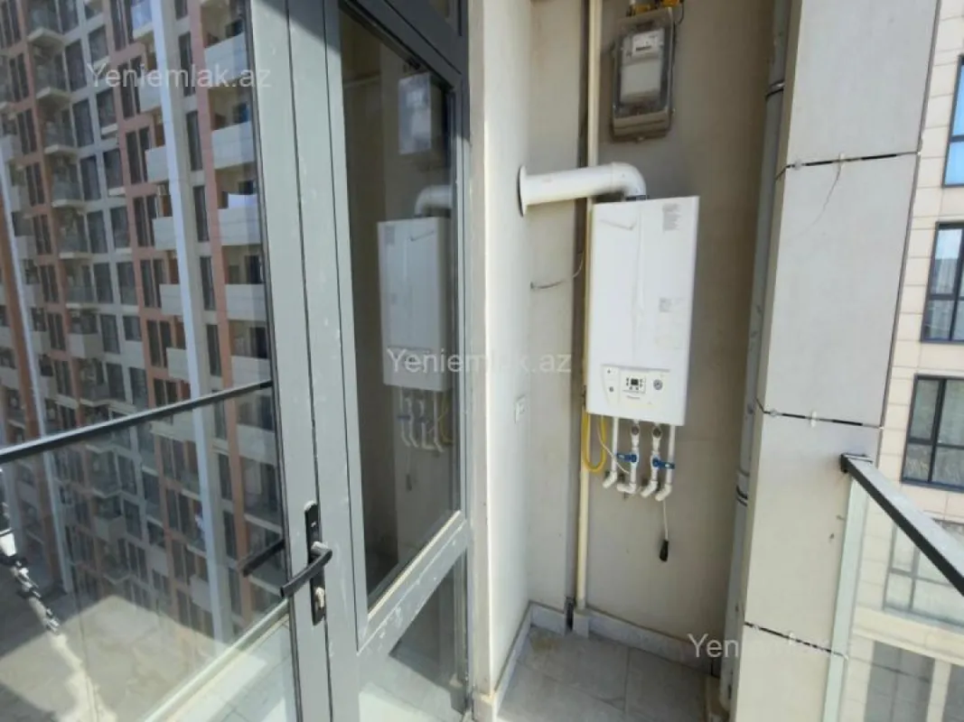 Satılır 3 otaqlı yeni tikili 83 m²