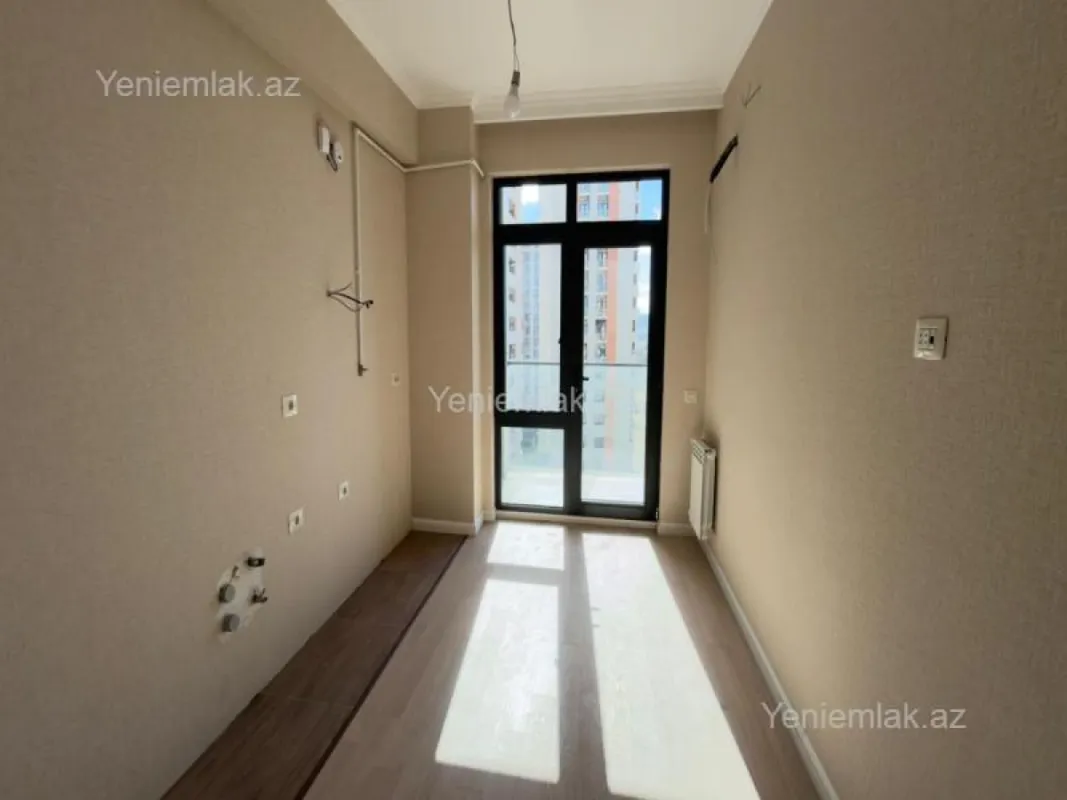 Satılır 3 otaqlı yeni tikili 83 m²