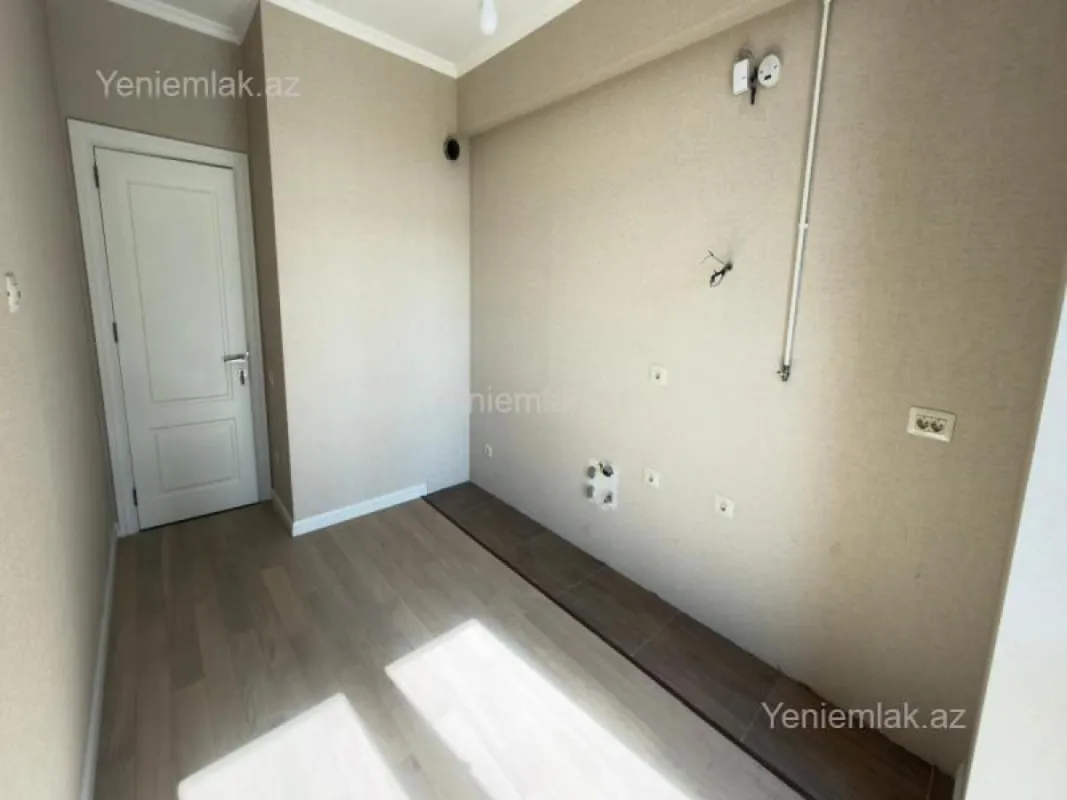 Satılır 3 otaqlı yeni tikili 83 m²