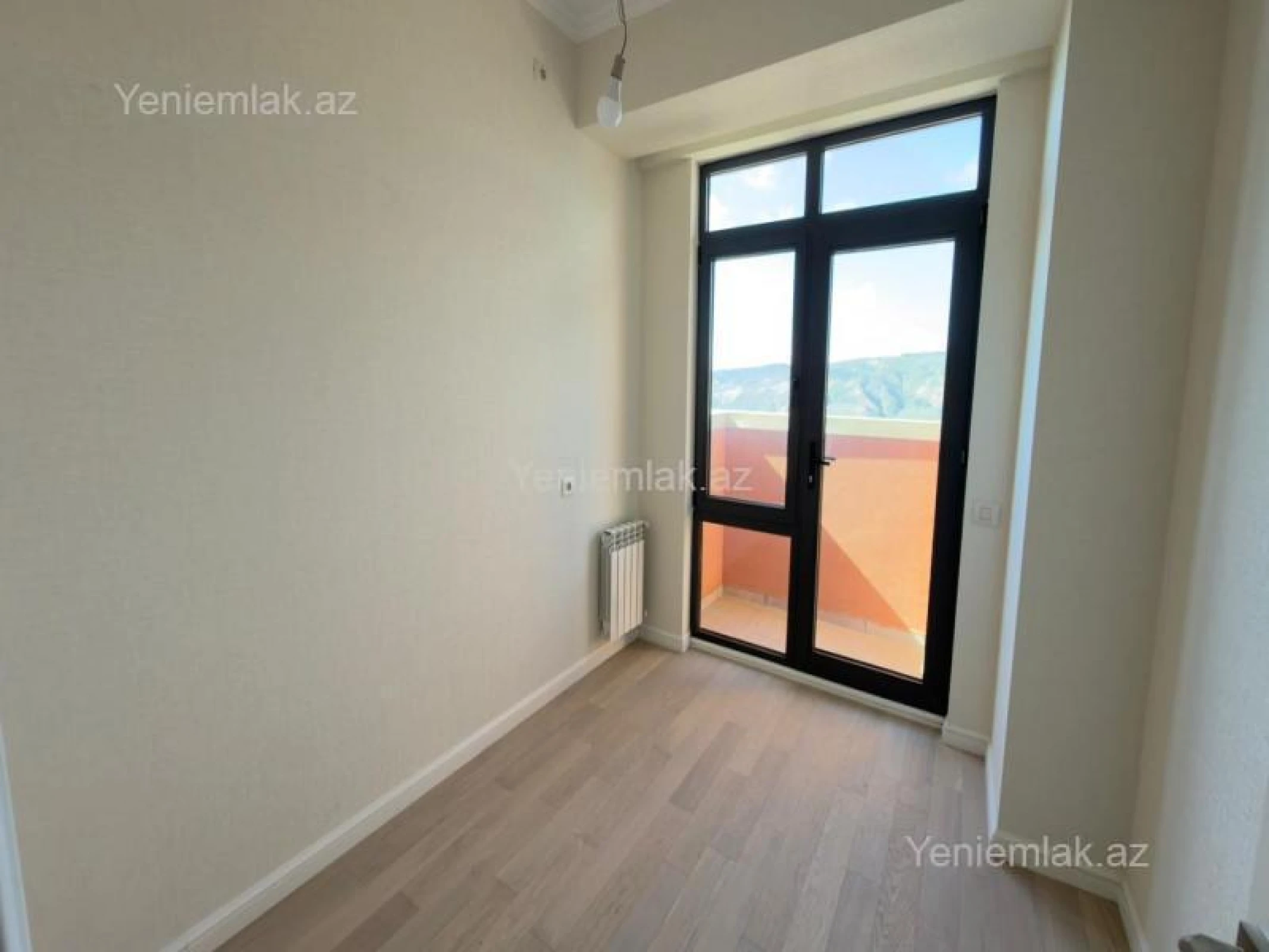 Satılır 3 otaqlı yeni tikili 83 m²