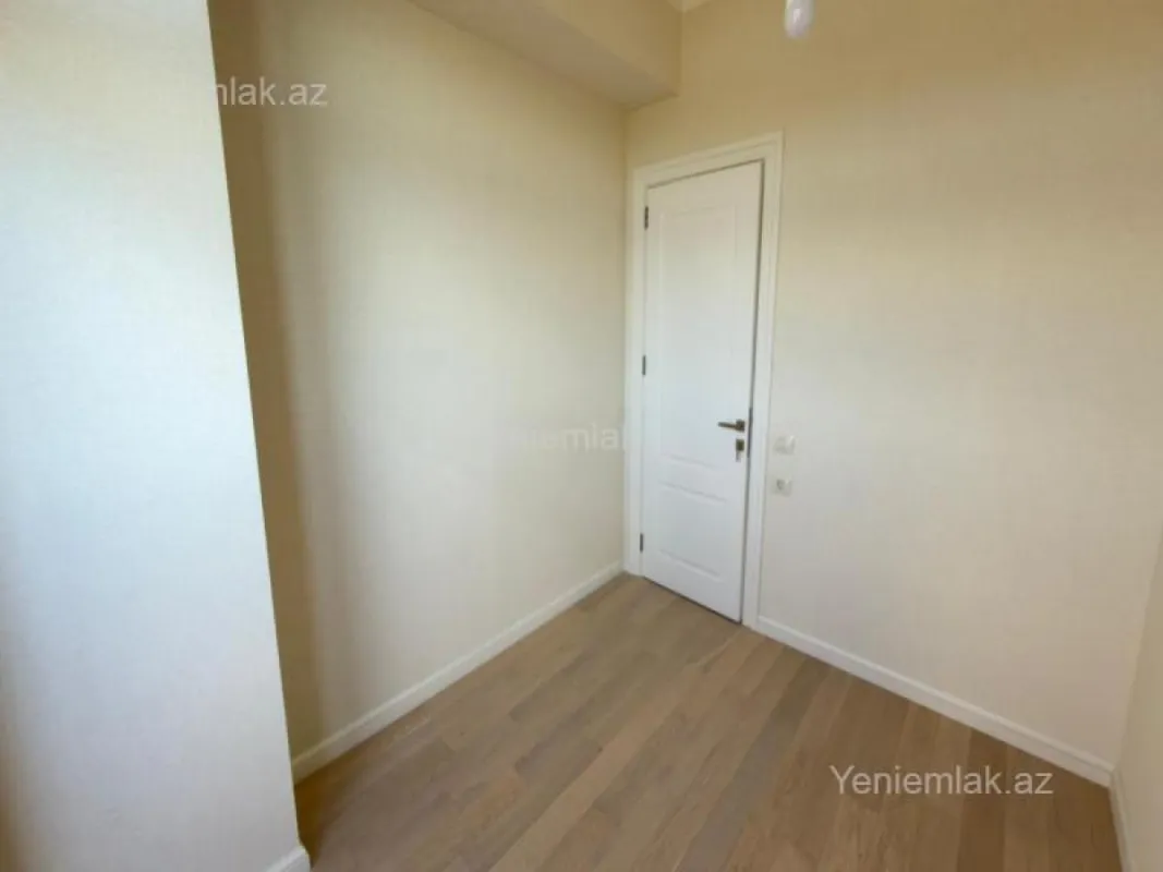 Satılır 3 otaqlı yeni tikili 83 m²