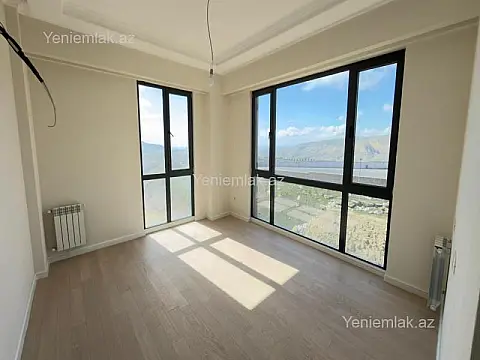 Satılır 3 otaqlı yeni tikili 83 m²