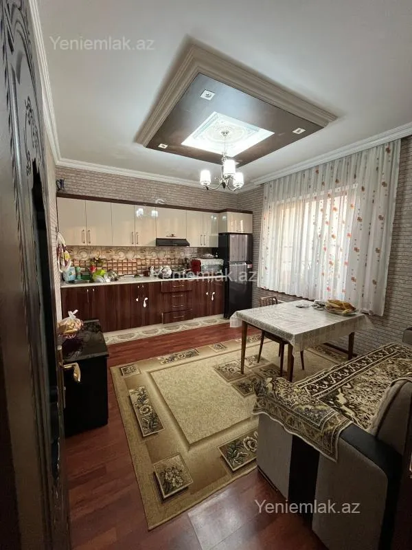 Satılır 3 otaqlı həyət evi 100 m²