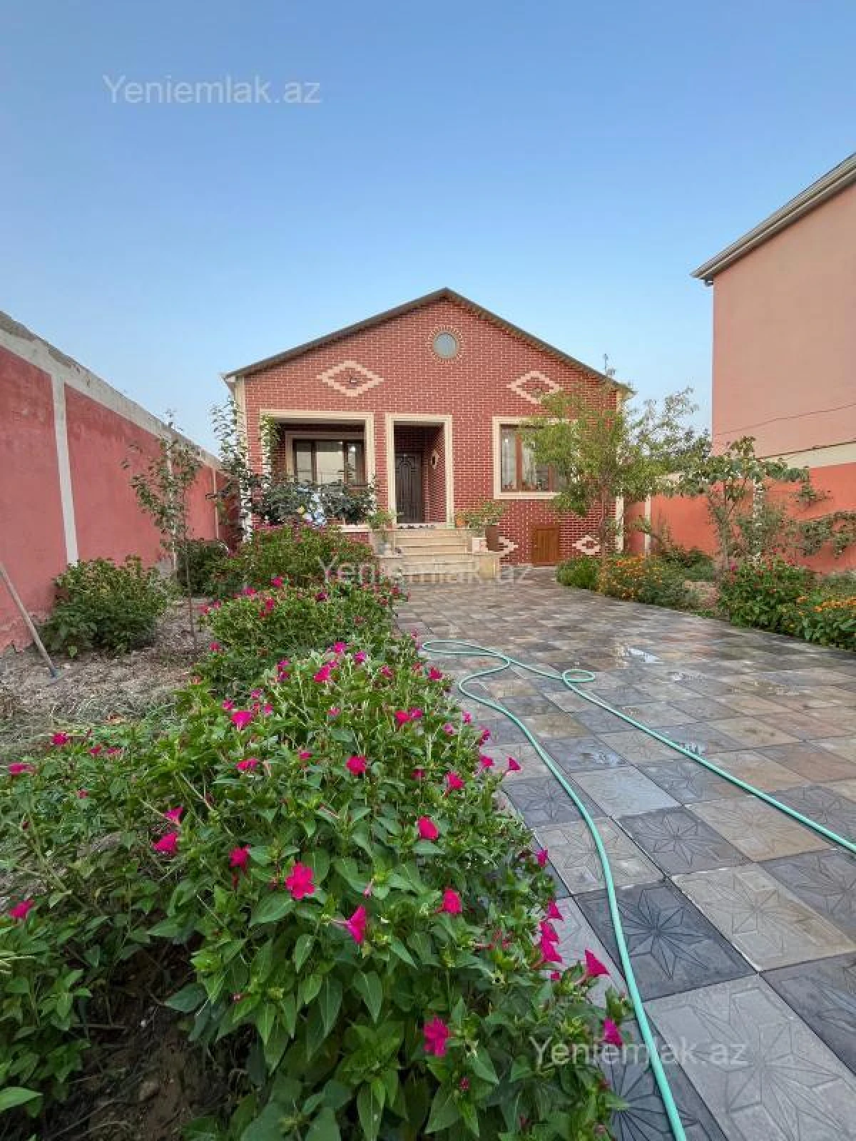 Satılır 3 otaqlı həyət evi 100 m²