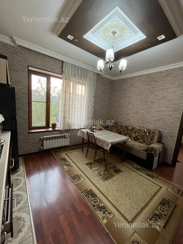 Satılır 3 otaqlı həyət evi 100 m²