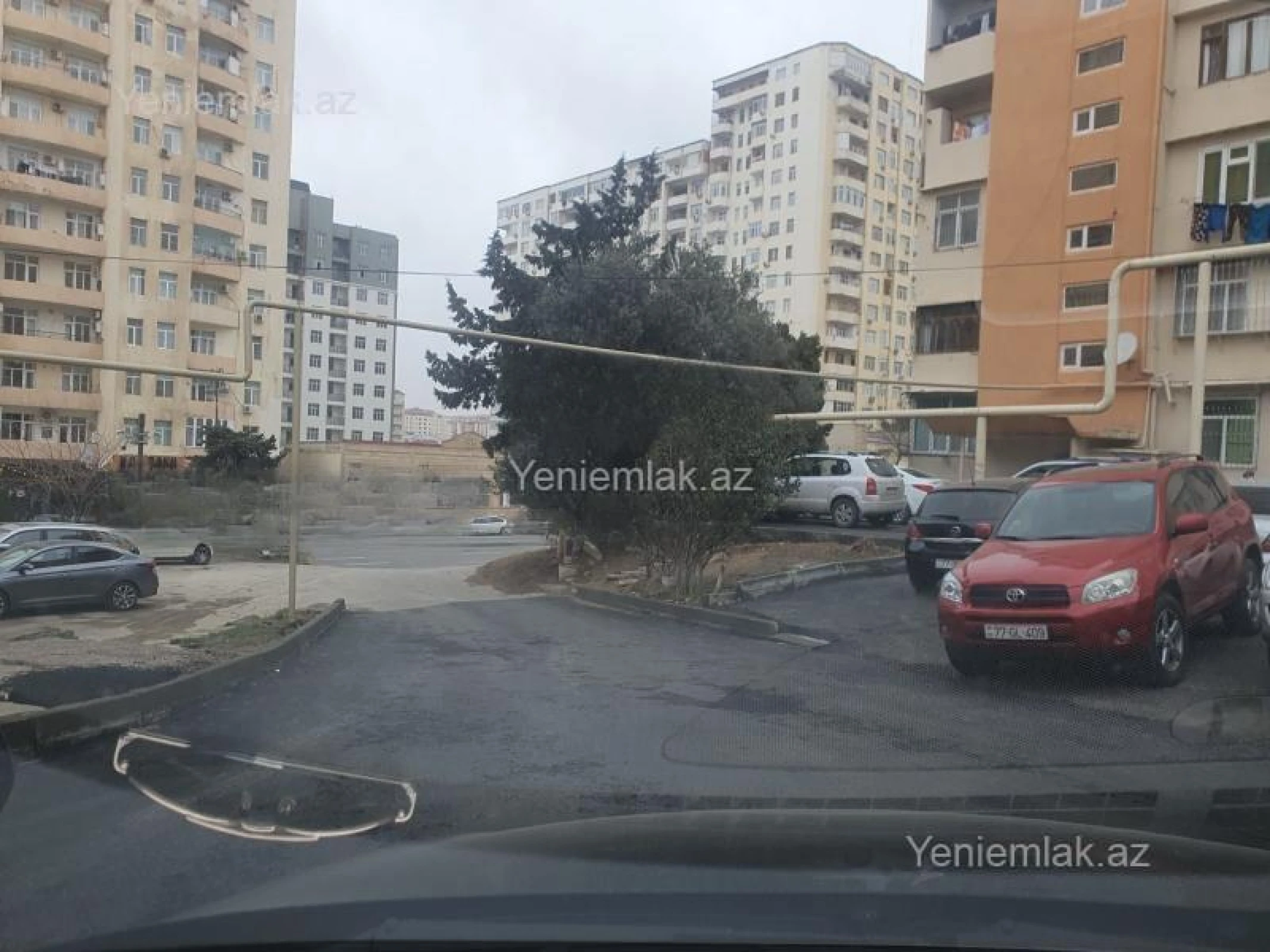 Satılır 2 otaqlı köhnə tikili 65 m²