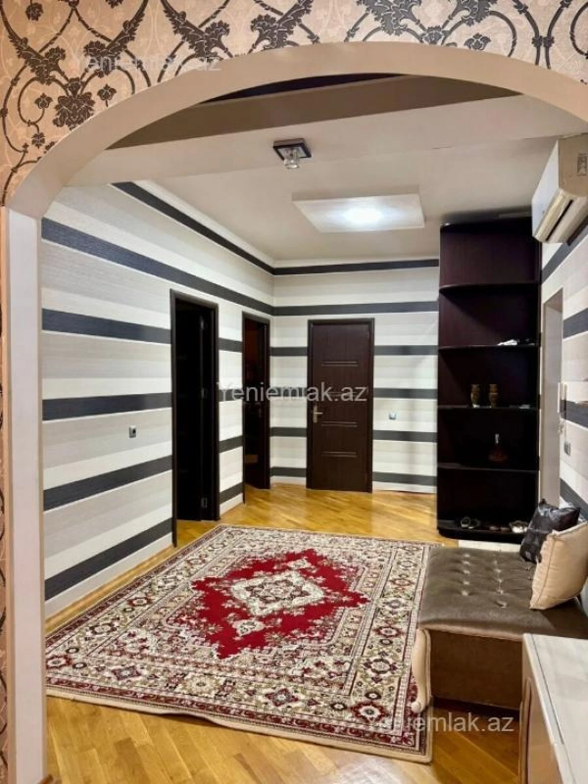 Satılır 3 otaqlı yeni tikili 140 m²