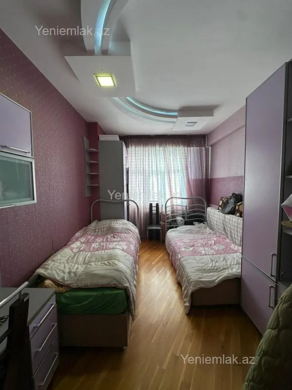 Satılır 3 otaqlı yeni tikili 110 m²