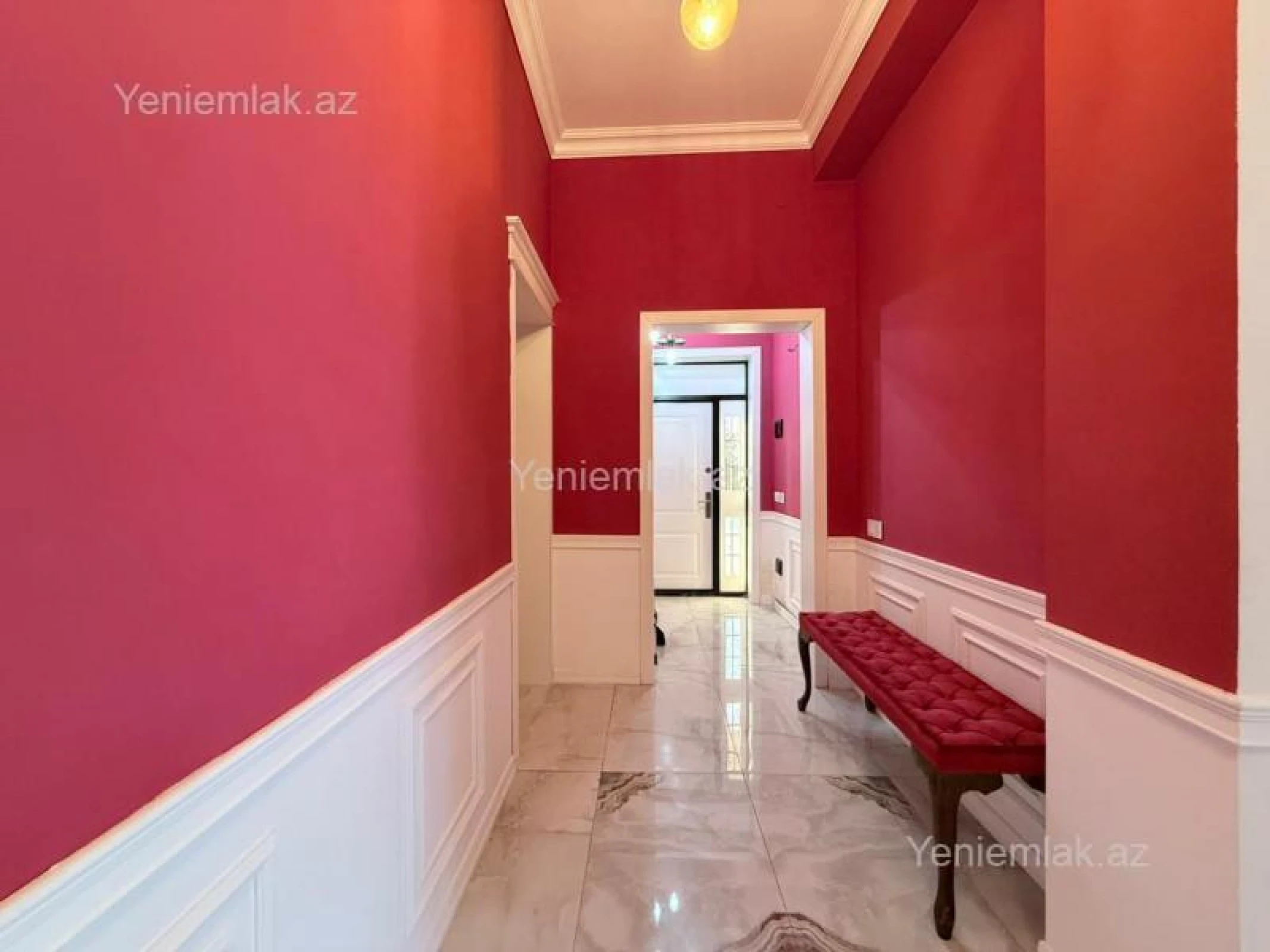 Satılır 5 otaqlı həyət evi 270 m²