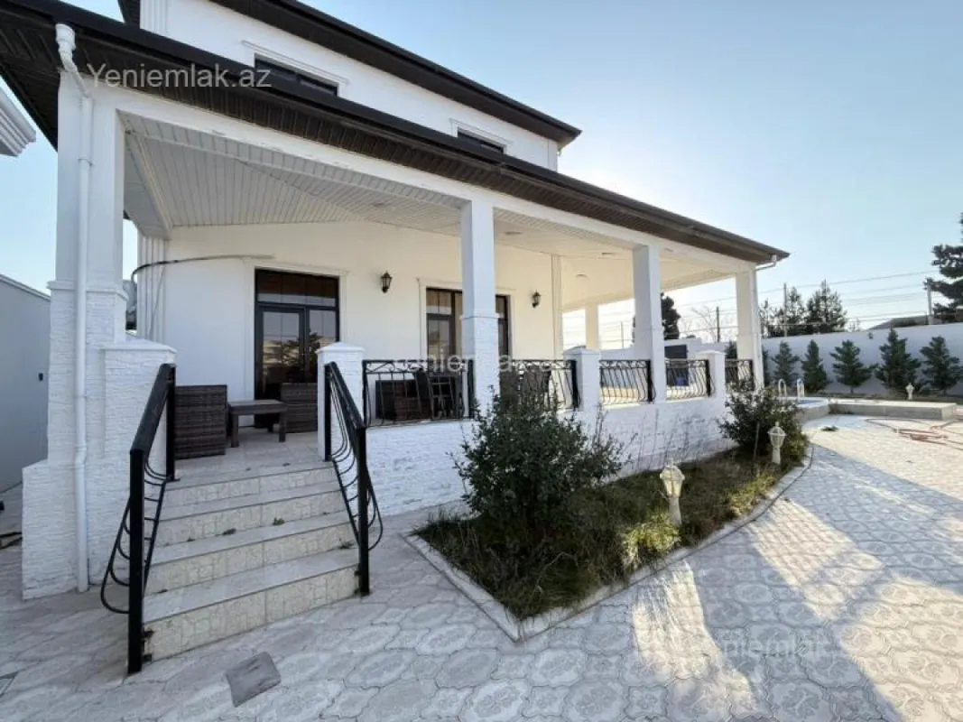 Satılır 5 otaqlı həyət evi 270 m²